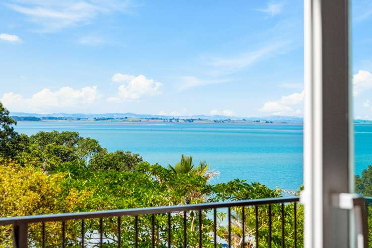 9 Lancewood Avenue Titirangi_5