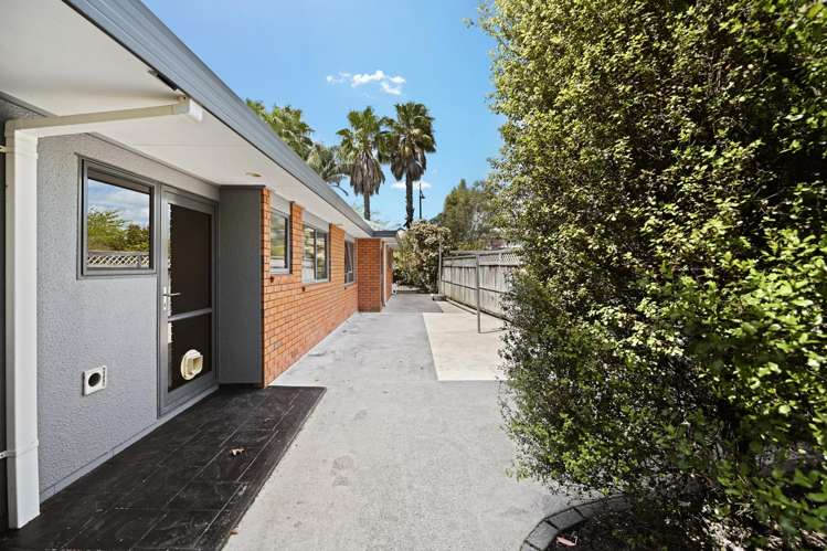 17 Montrose Crescent Huntington_28