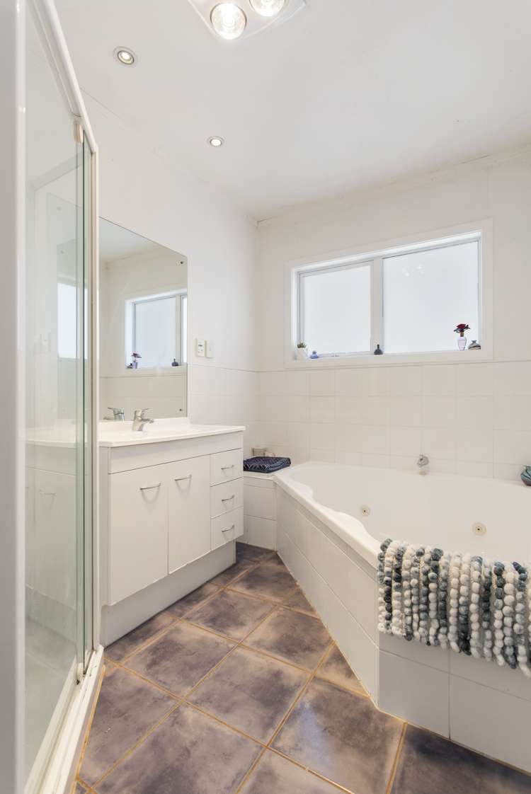 104 Te Atatu Road Te Atatu South_19