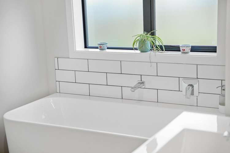 11 Aerodrome Road Burleigh_30