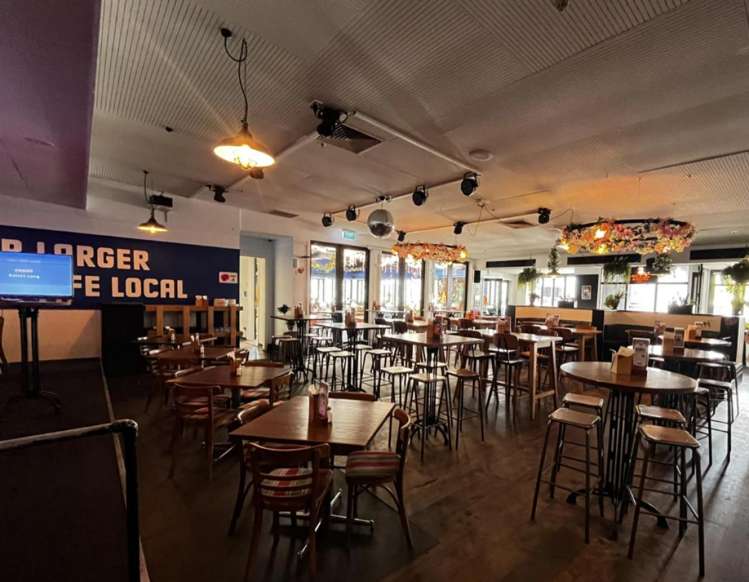 Shop 2, 138 Hurstmere Road Takapuna_3