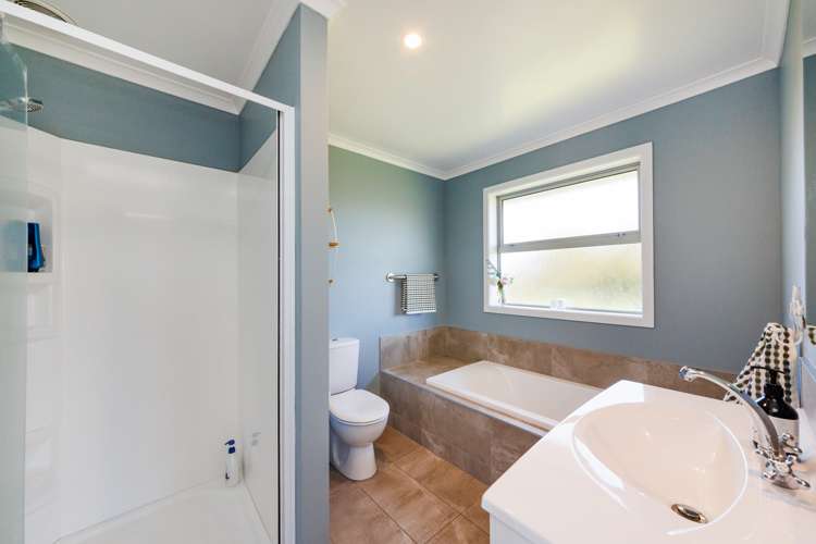 98 Mount Taylor Drive Feilding_9