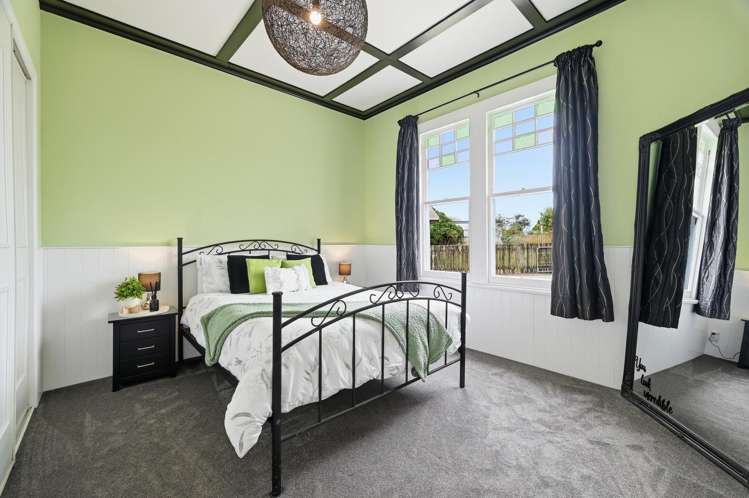 11 John Road Fairy Springs_6