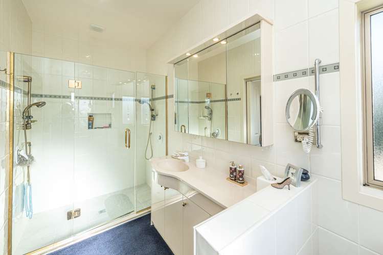 12 Suffolk Drive Otamatea_13