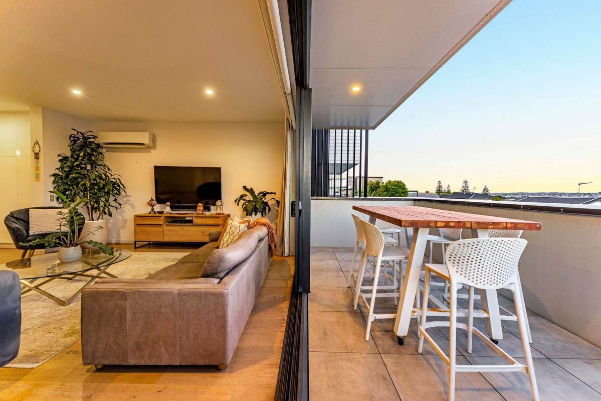 8 Taniwha Street_5