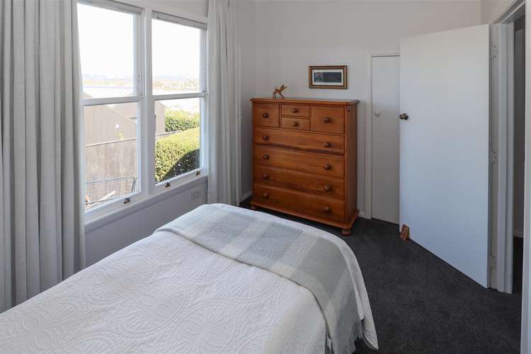 1 Pah Road Kawaha Point_16