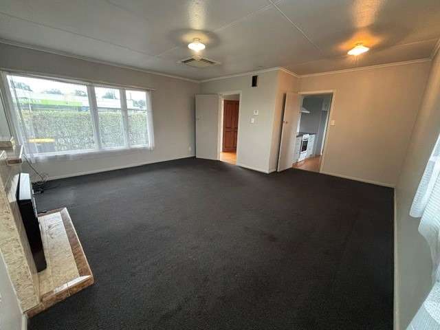 19 CARLISLE STREET Greerton_1