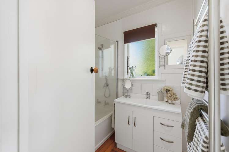 11 Lincoln Terrace Greerton_9