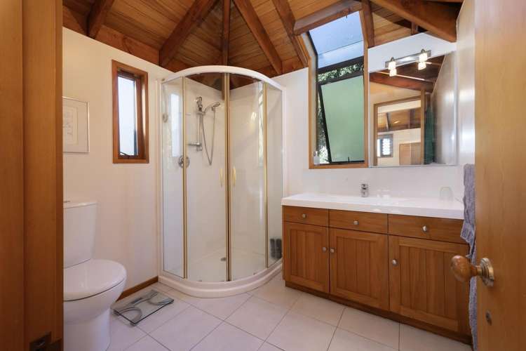 113 Seaview Road Piha_15