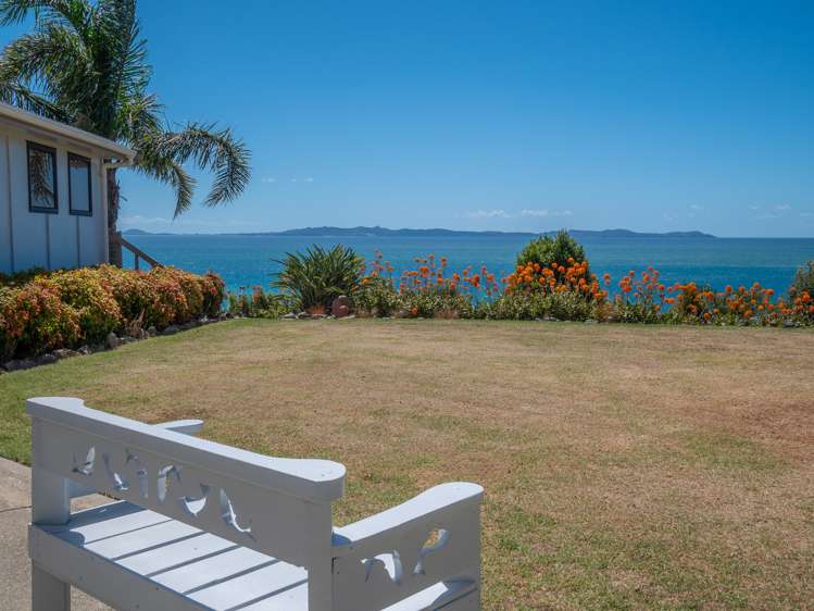 39 Seaview Road Cable Bay_22