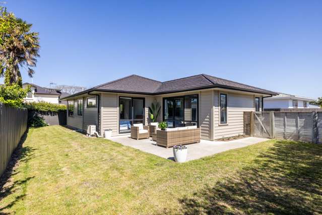 Modern Double Glazed Living - Greenmeadows
