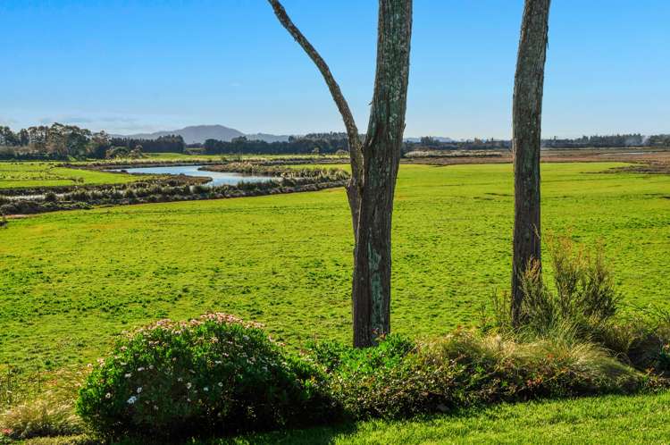 24 Banks Drive Aongatete_11