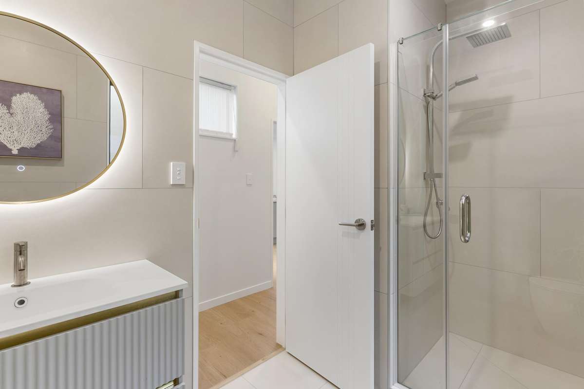 49B Clayburn Road_5