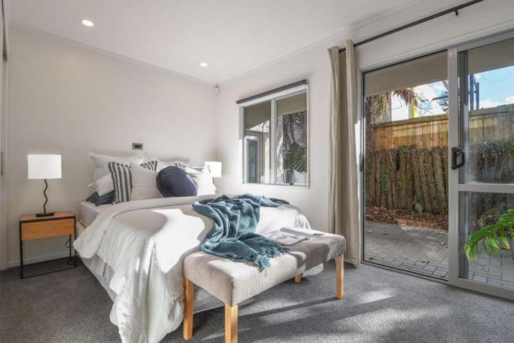 2/15 Tarawera Road 1095_9