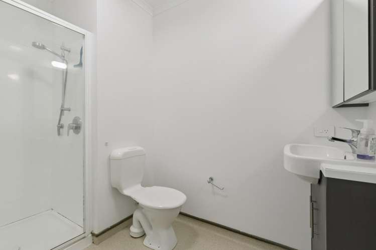 811/15 Holland Street 2185_5