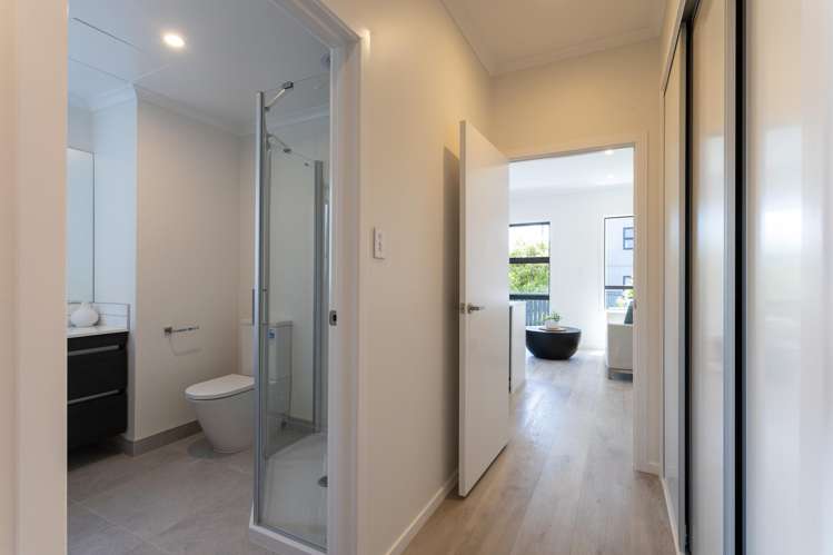 G02/9 Mahana Road Northcote_5