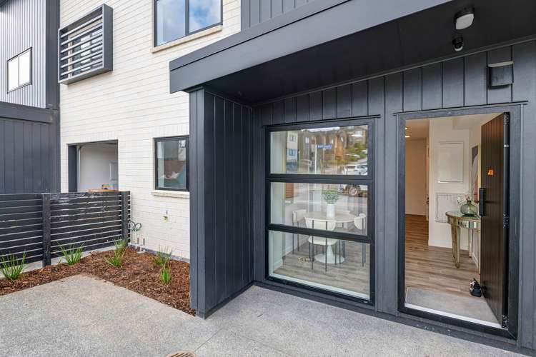 APT 3/3 Kawau Close Orewa_3