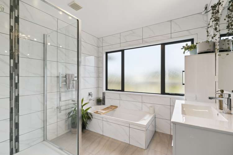 32 Mervyn Kemp Drive Tawa_8