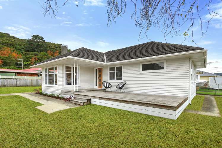 20 Petrie Street Wainuiomata_14