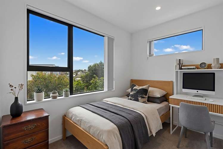 2A Robin Lane Browns Bay_13