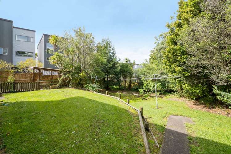 5 Celeste Place Totara Vale_14