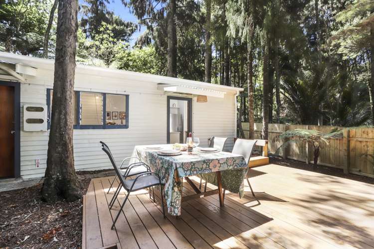 227 Woodlands Park Road Titirangi_10