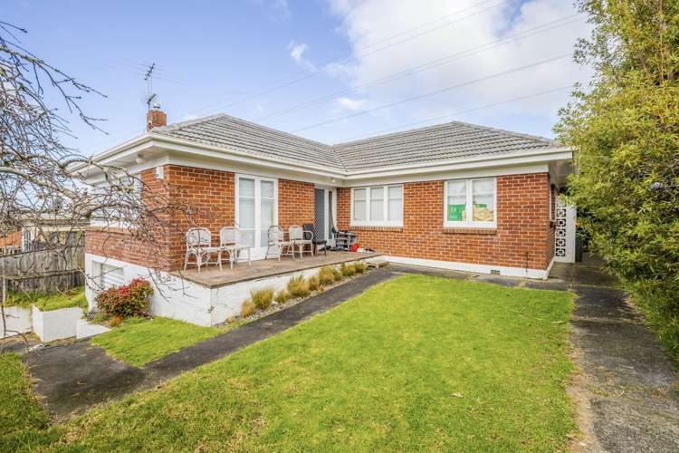 3 Locke Avenue Mount Roskill_8