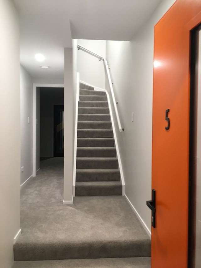 101 Rongotai Road Kilbirnie Wellington City Houses for Rent One