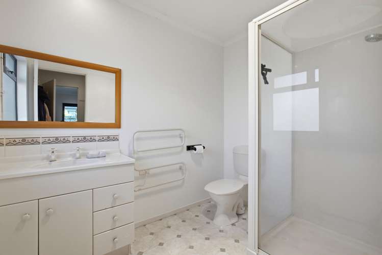 57 Balmoral Drive Hilltop_16