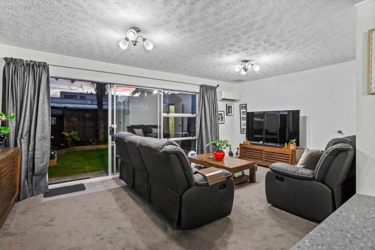2/29 Garelja Road Henderson_12