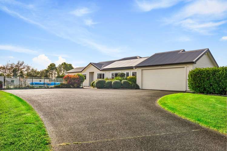 1382 Old North Road Helensville_12