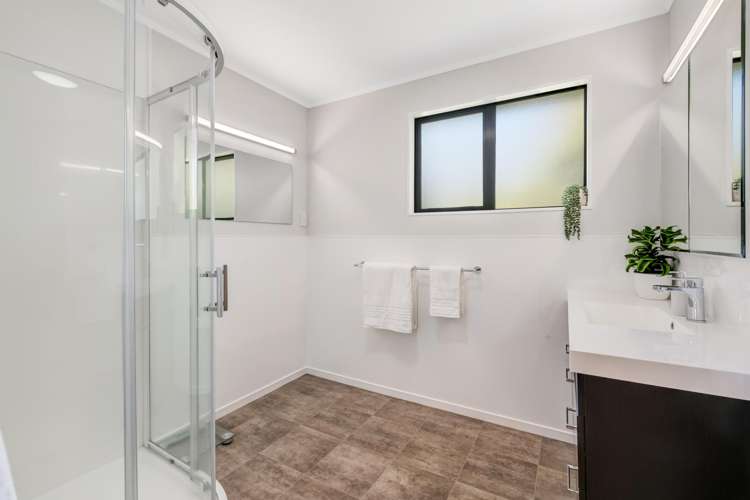 28 Gilshennan Valley Red Beach_14