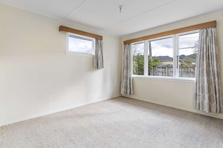 6 Tait Crescent Featherston_9