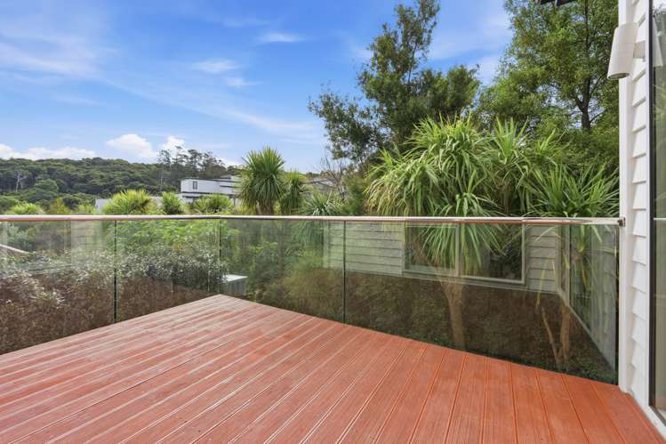 104 Admirals Court Drive Greenhithe_22