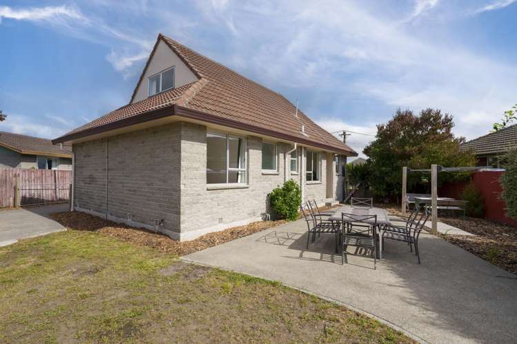 22 Sandown Crescent Aranui_14