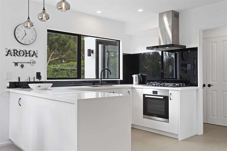 77 Velino Place Ohoka_6