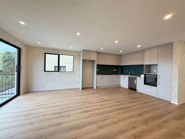 86 Tiriwa Drive Massey_7