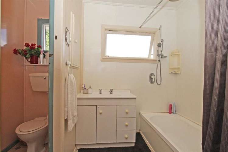 102 Parkers Road Tahunanui_8