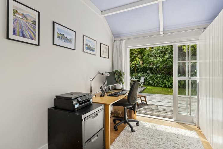 16 Bridge View Road Birkenhead_14