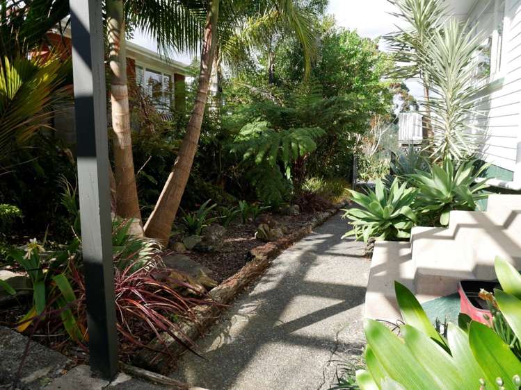 1 Boundary Road Tikipunga_19