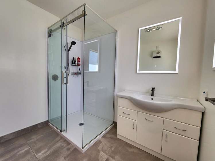 133 Coulson Road Paroa_9