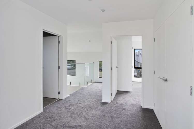 7 Kaha Lane Henderson_11