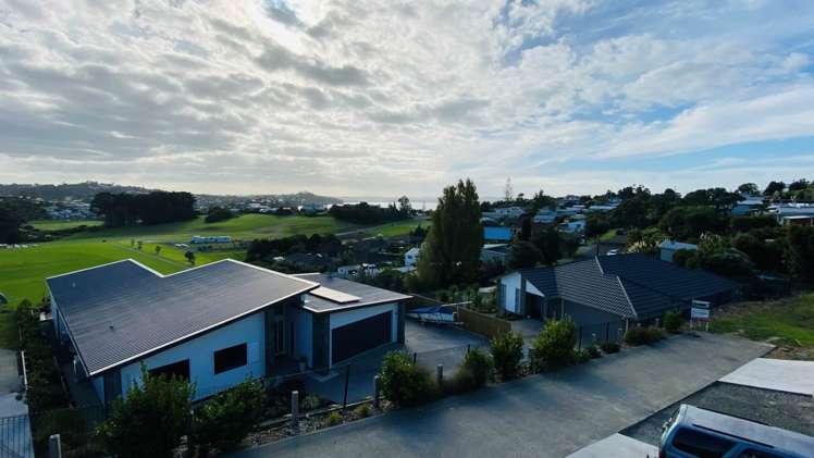 3 Waititiro Rise Stanmore Bay_1