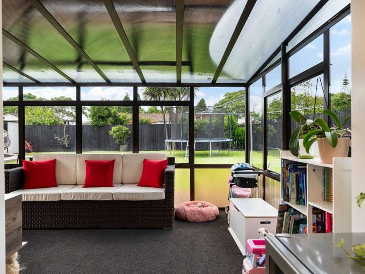 26 Beaumaris Way Conifer Grove_9