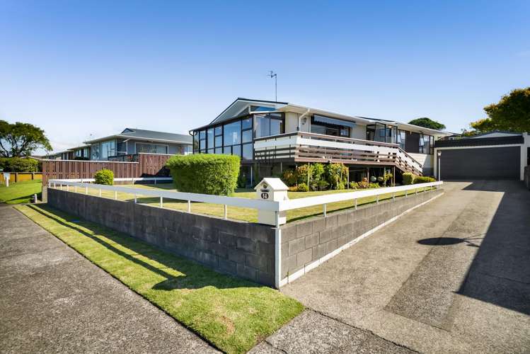 14 Trelawney Crescent Westown_26