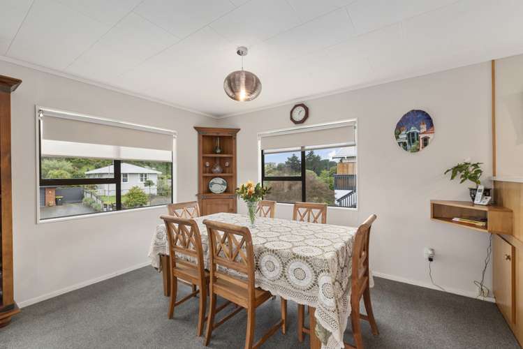 4 Gates Road Waikanae Beach_4