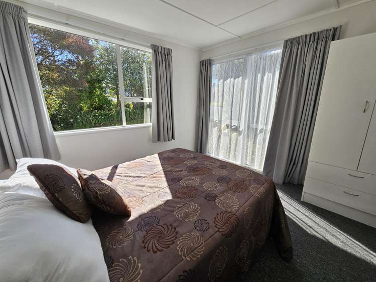 13 Kowhai Street Kaka Point_4