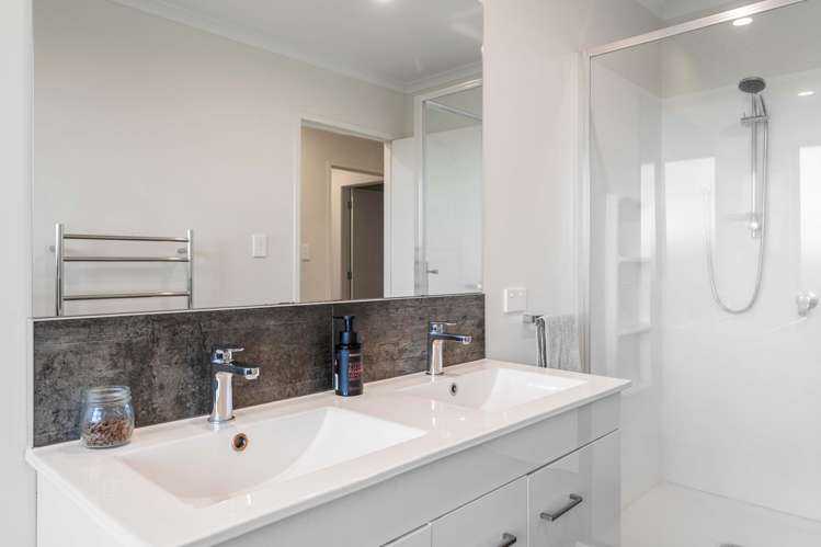 7 Belt Lane Papamoa Beach_23