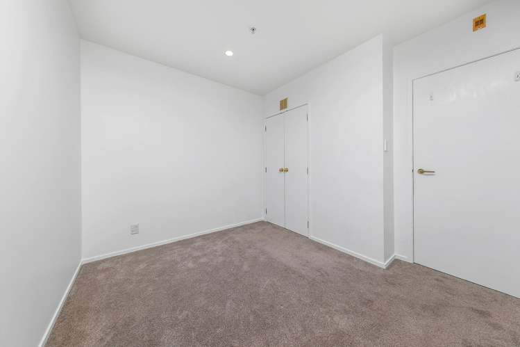 6G/14 Waterloo Quadrant Auckland Central_13