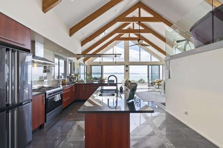 6 Sea View Terrace Maraetai_9